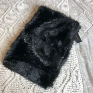 NWT Faux Fur Scarf